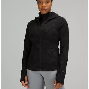 Lululemon mist over windbreaker black camo